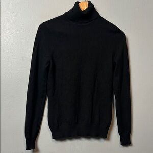 Lord & Taylor Cashmere Classic Black Turtleneck Sweater long sleeve size M